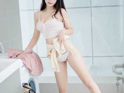 女孩乳房图片 脱衣性感少女的乳房摄影