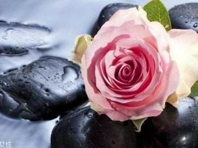 玫瑰花水的作用 玫瑰水做爽肤水有什么作用